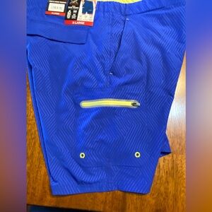 ZeroXPosur men’s Surf Otis swim trunks. NWT size extra large